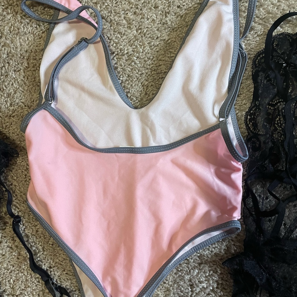 Lingerie bundle - Picture 6 of 6